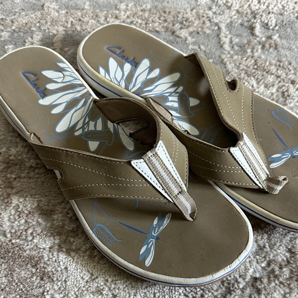 Clarks Brown Sandals with Floral Pattern